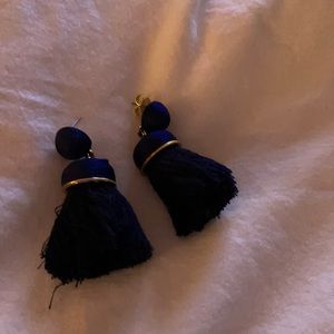 Blue post dangling earrings